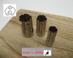 Takamori Decorative Stainless Vegetable Cutter Mold Flower nadeshiko Diameter set of 3