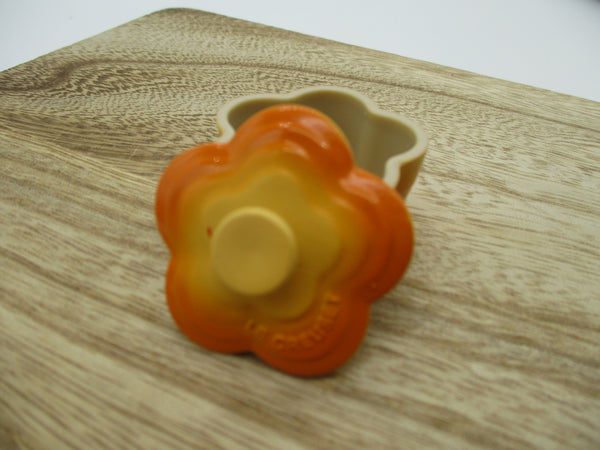 LE CREUSET KIRIN Novelty flower case 1pcs　Orange about 3.5cm