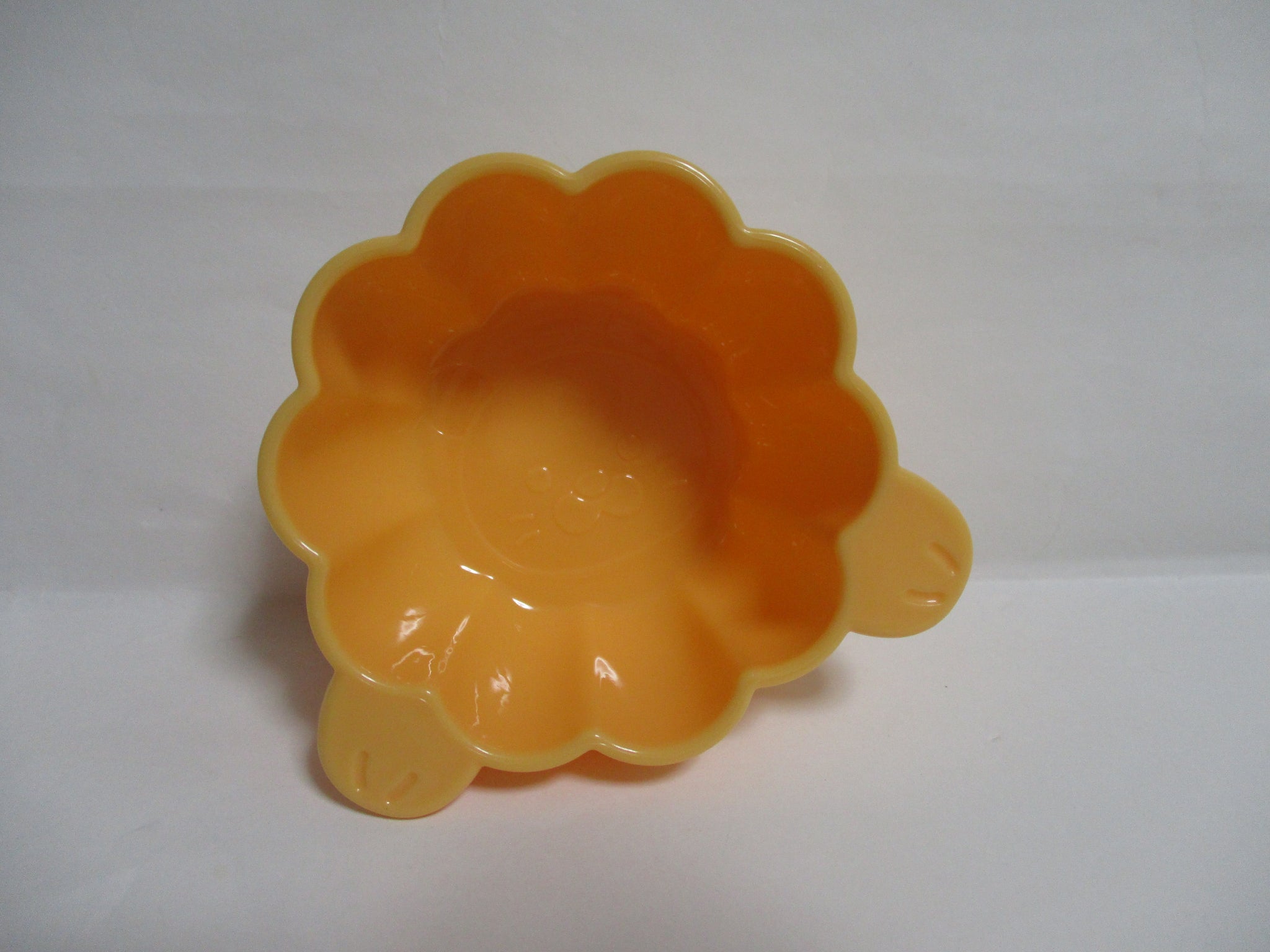 Lion Orange cup