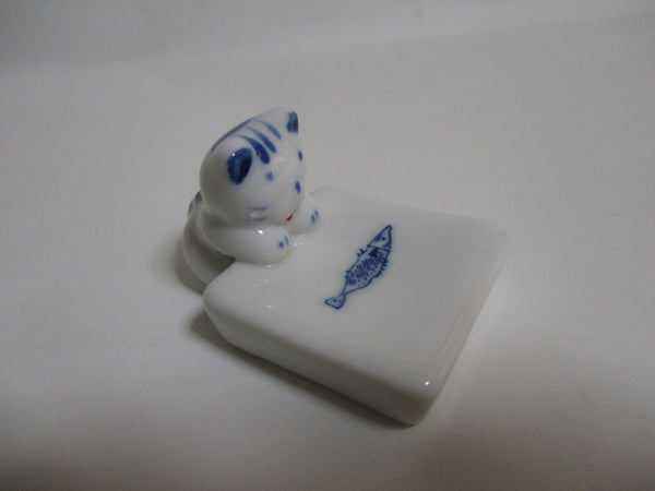 PorcelainChops Chopsticks Rest Fish and Cat 1pcs